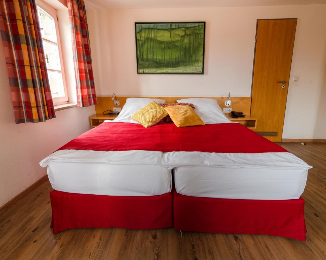 Hotel Burg Abenberg エクステリア 写真