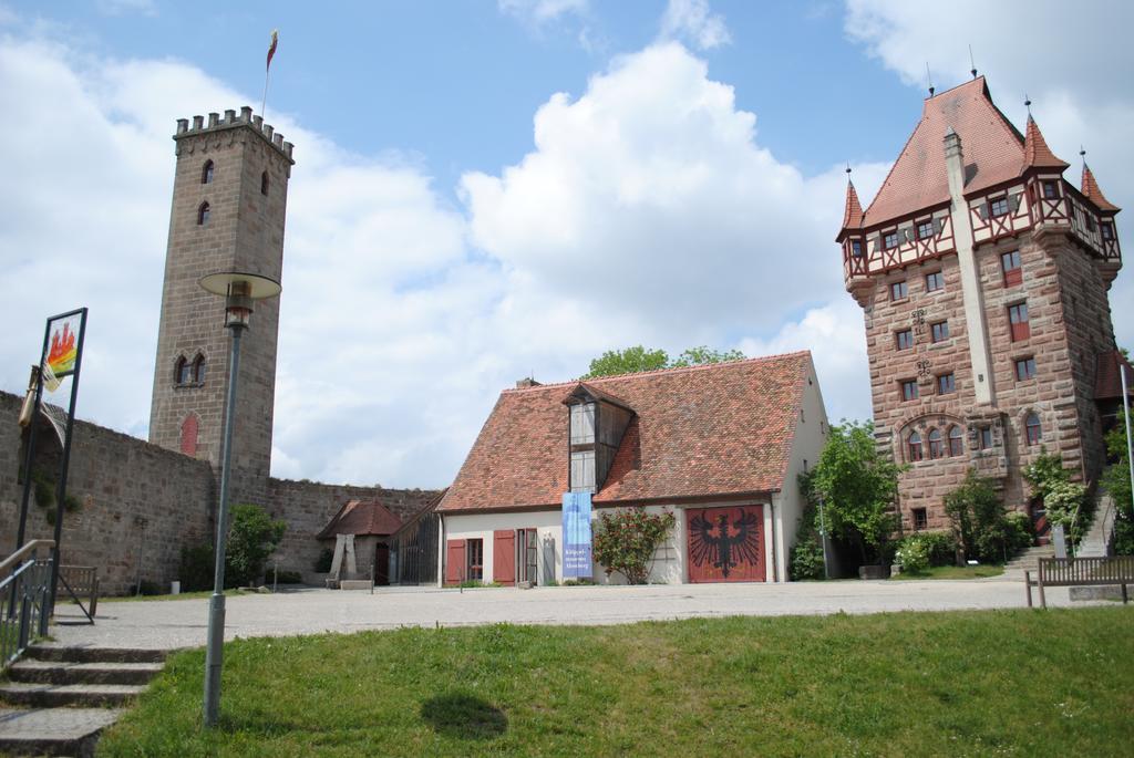Hotel Burg Abenberg エクステリア 写真
